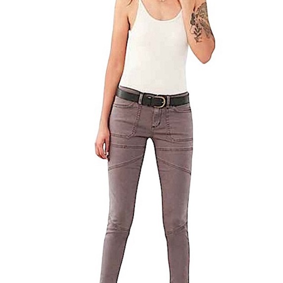BDG size 30 light mauve color skinny moto pants with zippers at the ankles EUC - Picture 2 of 12